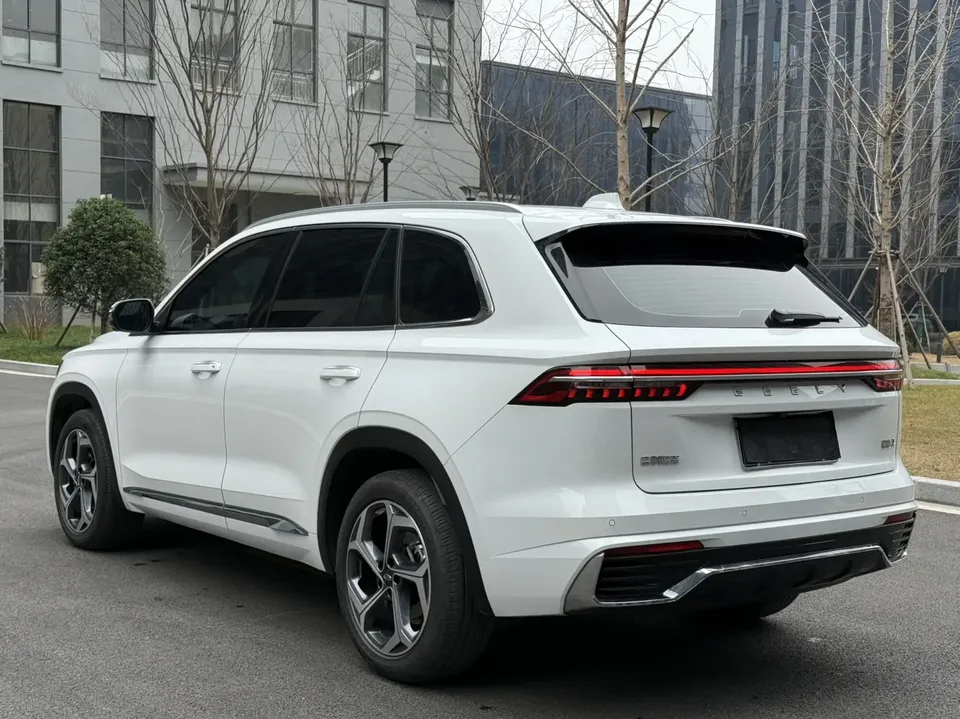 Geely Monjaro Xingyue L 2024 2.0TD High Power Automatic 2WD Yunqi Edition 2024 — миниатюра 2
