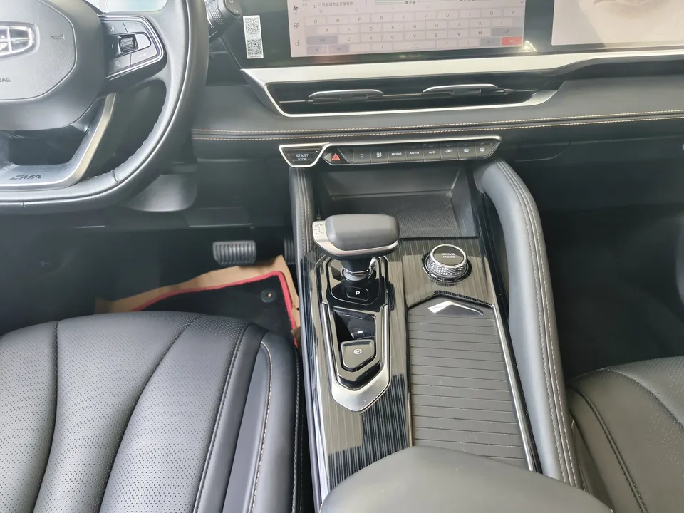 Geely Monjaro Xingyue L 2024 2.0TD DCT EVO 2WD Changfeng Edition 2024 — thumbnail 5