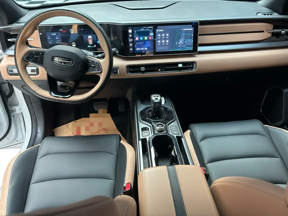 Geely ICON Geely ICON 2023 1.5TD Chocolate Edition 2023 — миниатюра 5