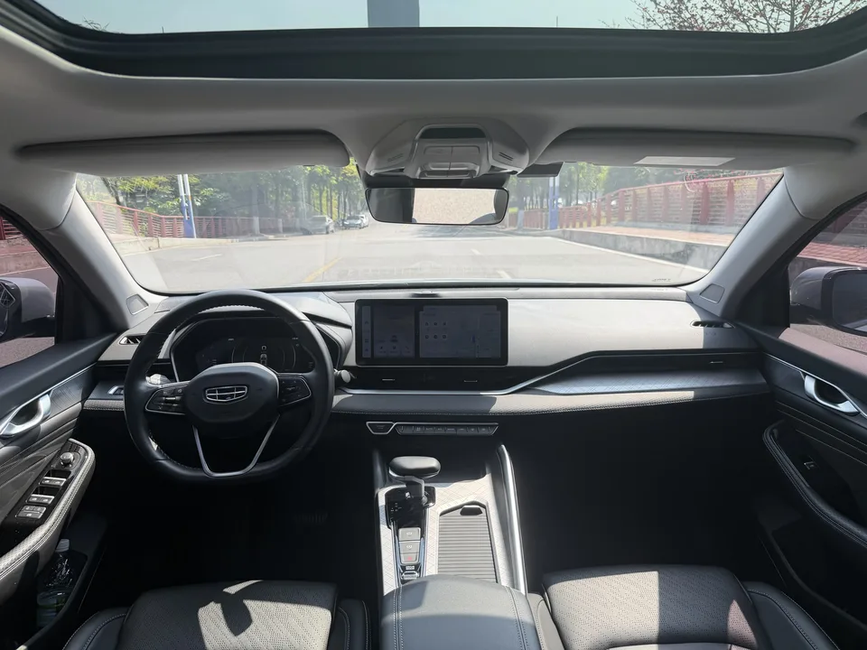 Geely Preface Xing Rui 2023 2.0T Luxury 2023 — thumbnail 4
