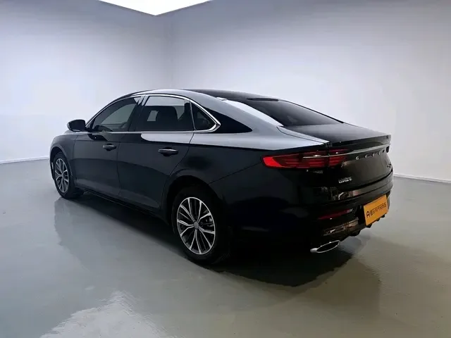 Geely Preface Xing Rui 2025 1.5T Dongfangyao Jinghong Edition+ 2025 — thumbnail 2