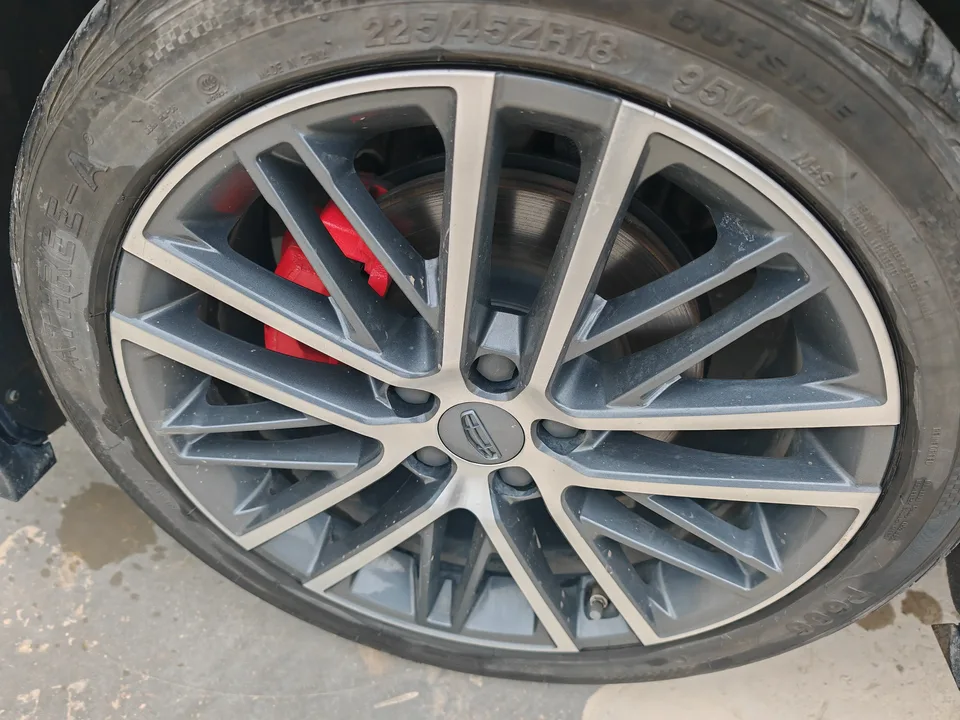 Geely Xing Rui Xingrui 2023 2.0T only available in green version 2022 — миниатюра 4