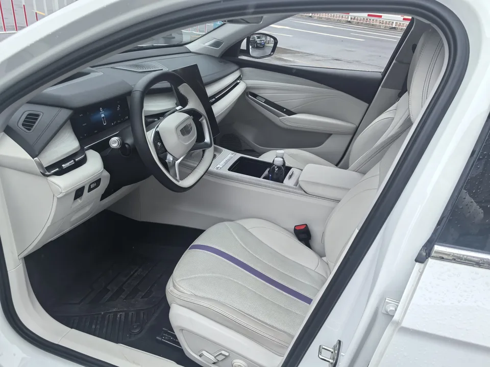 Geely Xing Rui Xingrui 2024 Hybrid 1.5TD Tiangong Edition 2025 — миниатюра 5