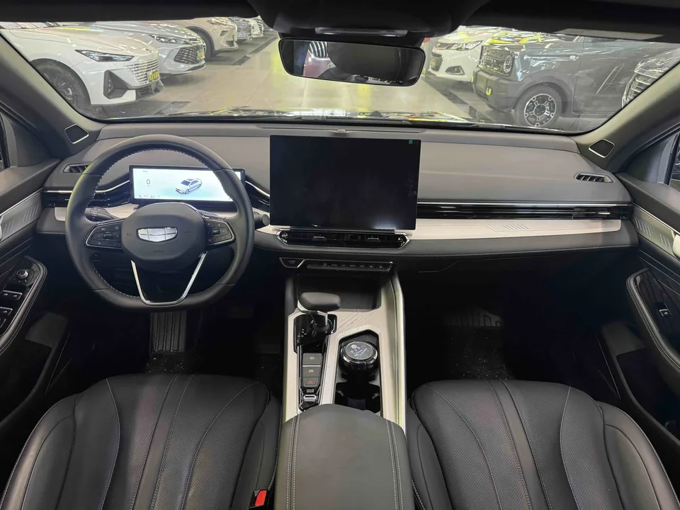 Geely Preface Xing Rui Xingrui 2025 1.5T Dongfangyao Kunlun Edition 2025 — thumbnail 3