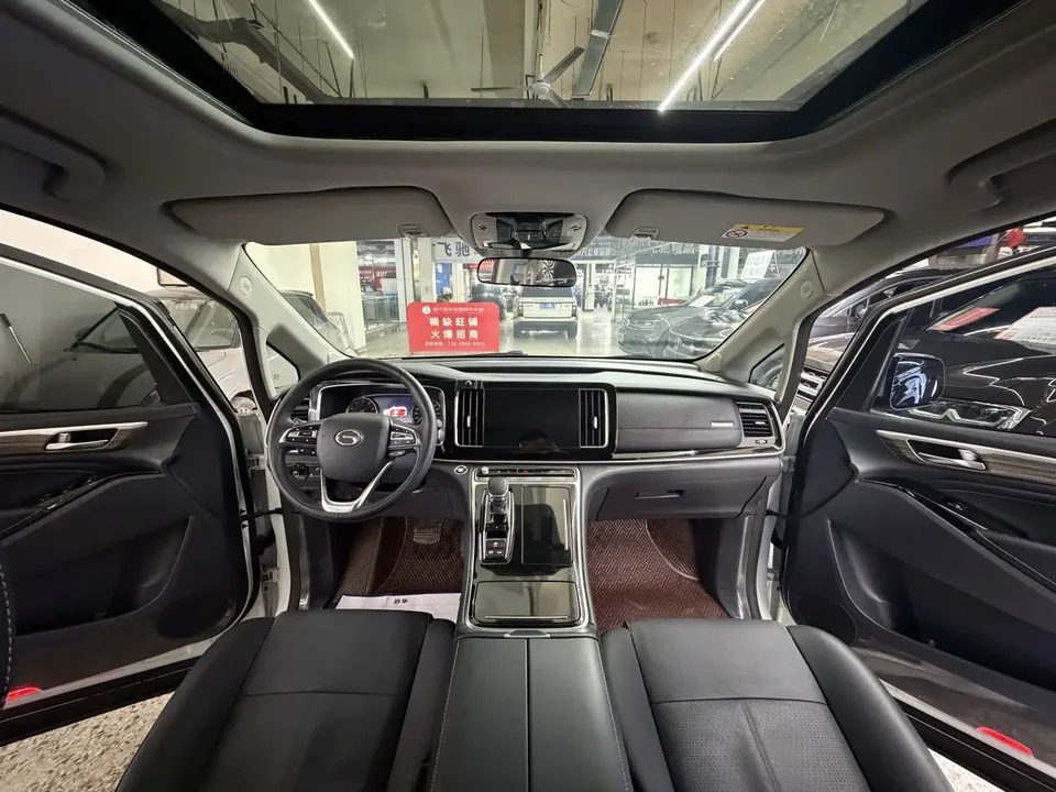 GAC Trumpchi M8 Trumpchi M8 2023 Lingxiu Series 390T Premium Edition 2023 — миниатюра 5