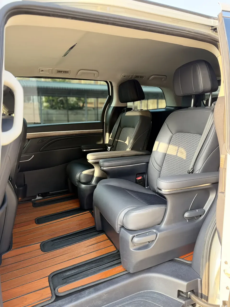 GAC Trumpchi M8 Trumpchi M8 2023 Lingxiu Series 390T Deluxe Edition 2024 — миниатюра 3