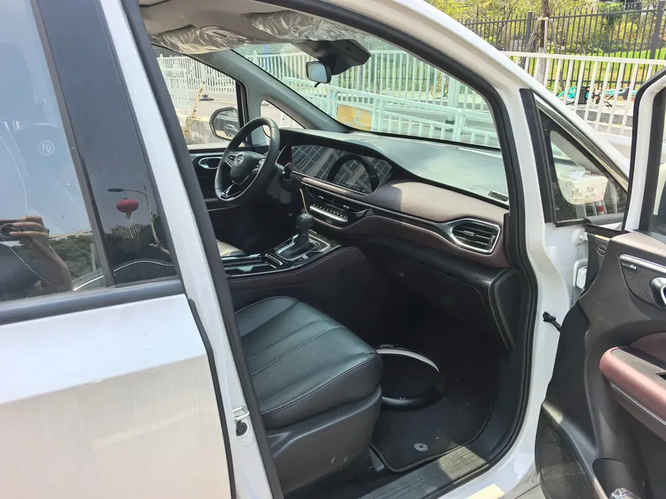 GAC Trumpchi M6 Trumpchi M6 2023 PRO 270T WDCT Premium Edition 2024 — миниатюра 3