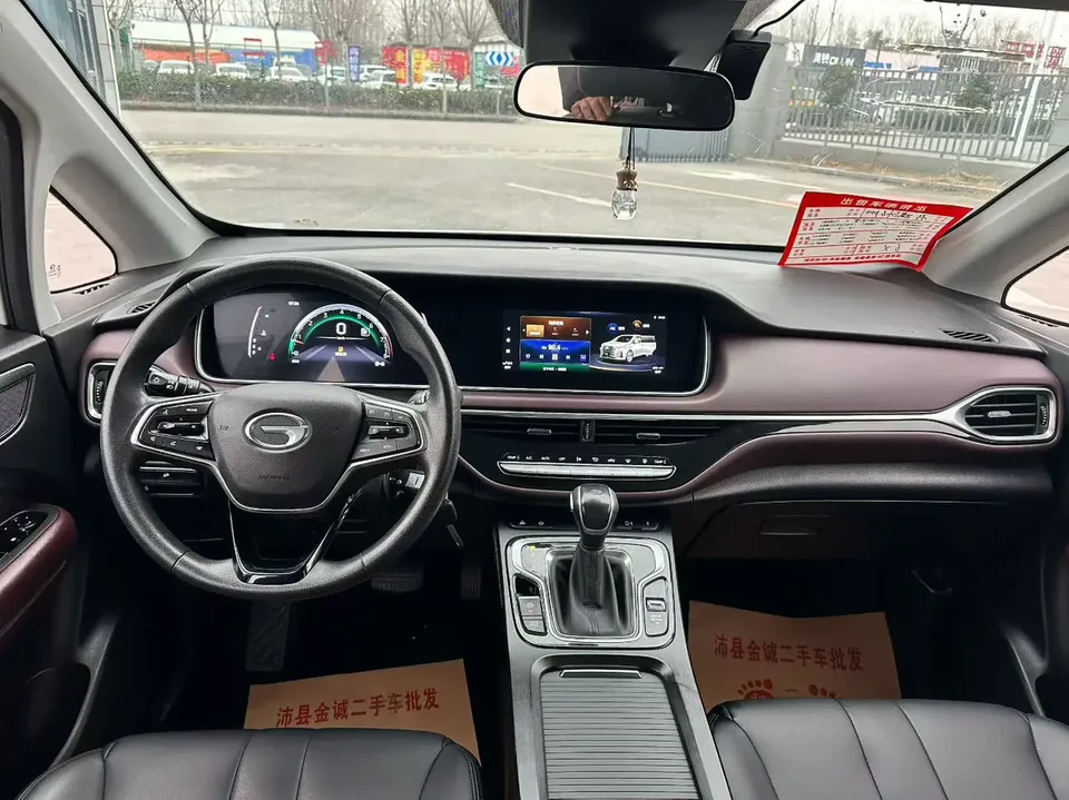 GAC Trumpchi M6 Trumpchi M6 2021 270T automatic elite version 7 seats 2022 — миниатюра 2
