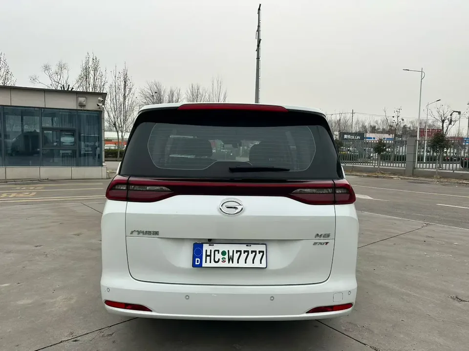 GAC Trumpchi M6 Trumpchi M6 2021 270T automatic elite version 7 seats 2022 — миниатюра 3