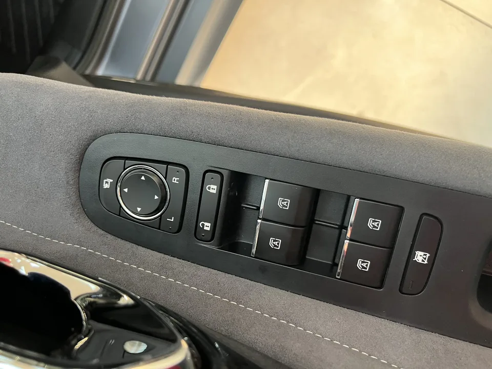 GAC Trumpchi Shadow Leopard 400T Automatic R Max Edition 2023 — миниатюра 3