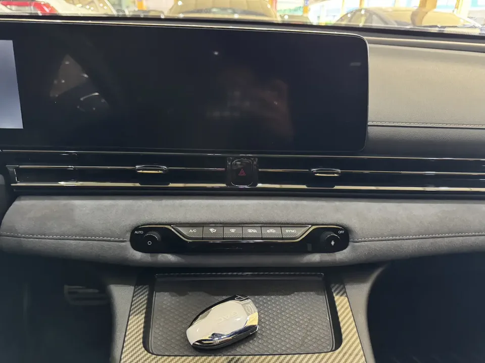 GAC Trumpchi Shadow Leopard 400T Automatic R Max Edition 2023 — миниатюра 3