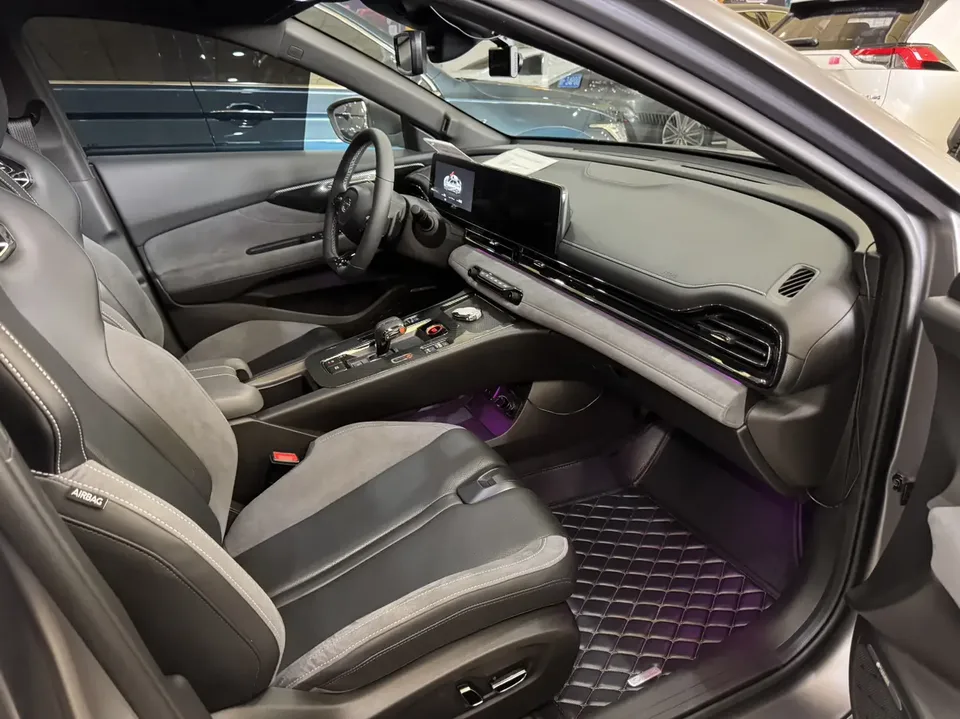 GAC Trumpchi Shadow Leopard 400T Automatic R Max Edition 2023 — миниатюра 4