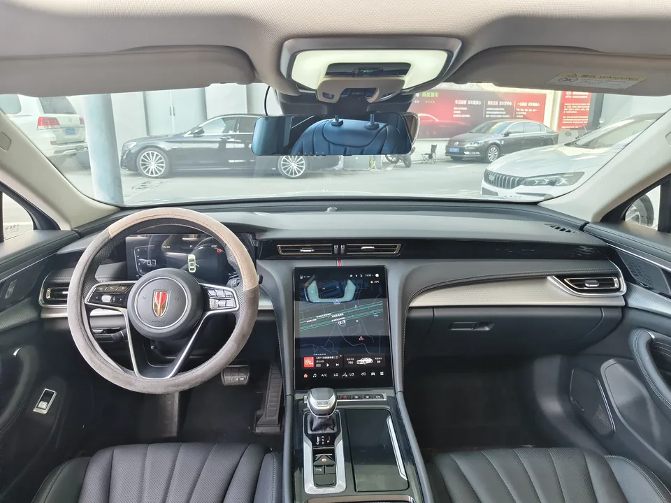 Hongqi H5 Hongqi H5 2023 1.5T DCT Zhilian Qiyun Edition 2024 — миниатюра 3