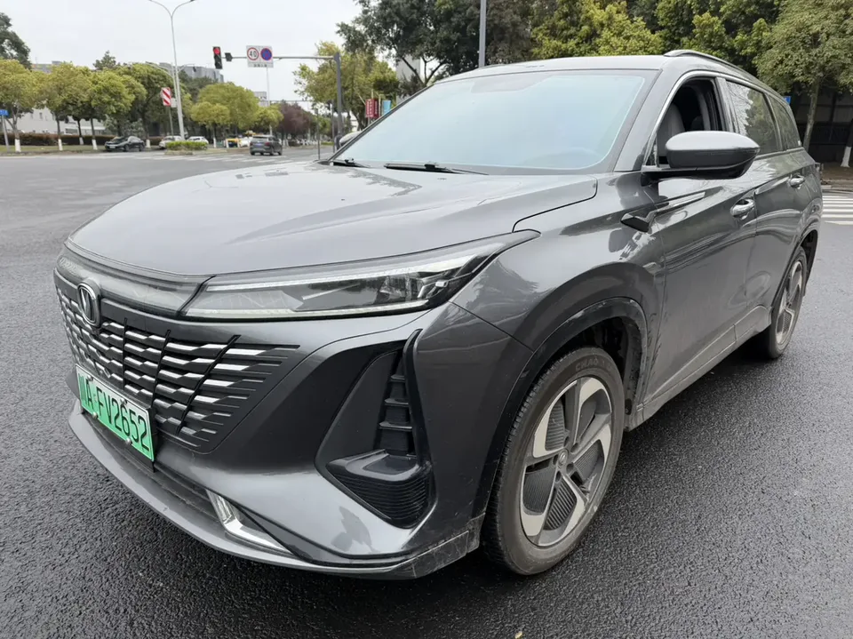 Changan CS75 PLUS Smart Electric iDD 2024