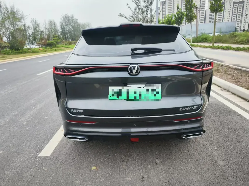 Changan UNI-Z PHEV Blue Whale iDD 125KM Beyond Edition 2024 — миниатюра 2