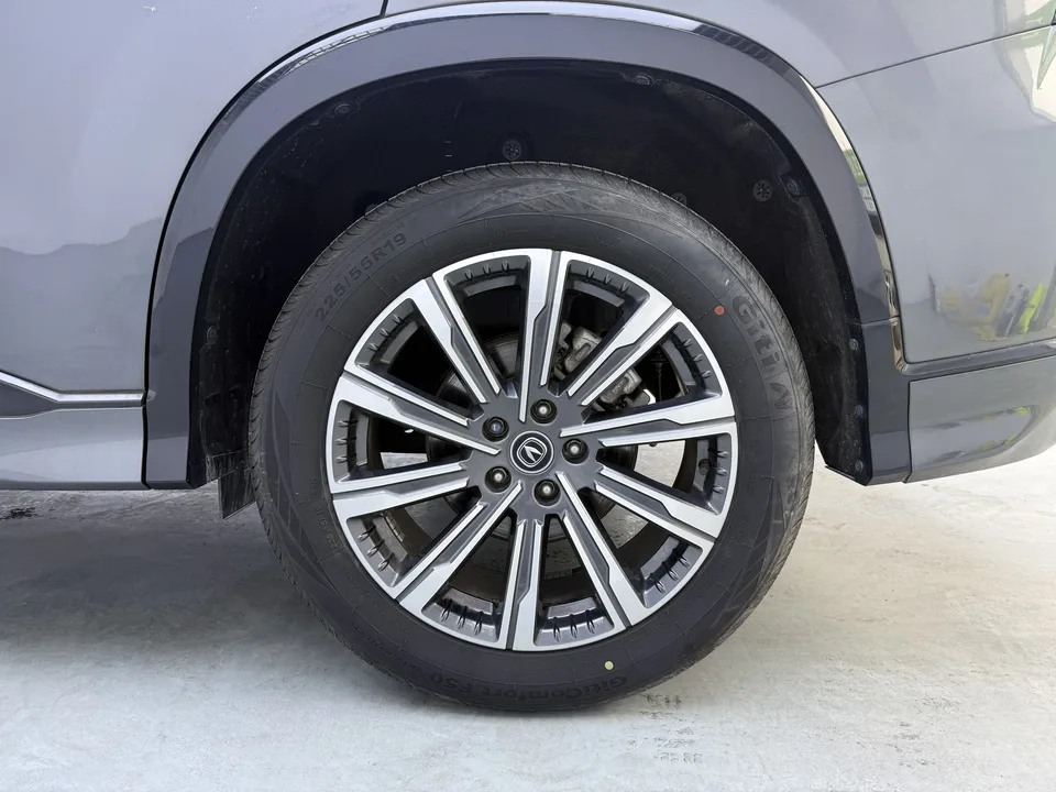 Changan CS75PLUS Changan CS75 PLUS 2023 The third generation 1.5T automatic premium model 2024 — thumbnail 3