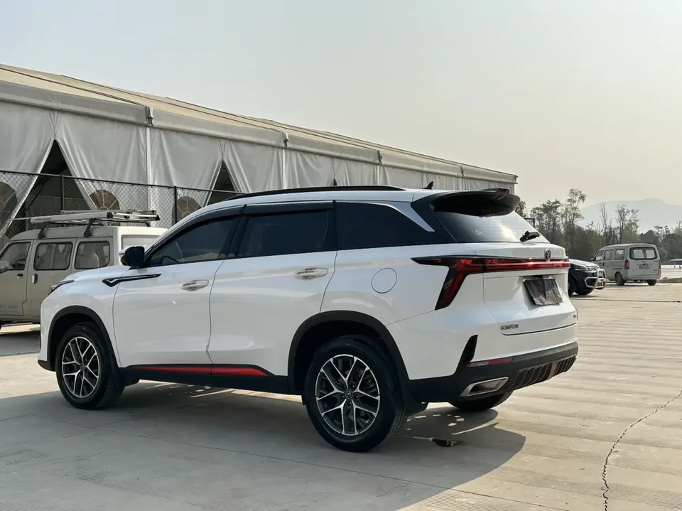 Changan CS75PLUS Second Generation 1.5T Automatic Luxury Edition 2023 — миниатюра 4