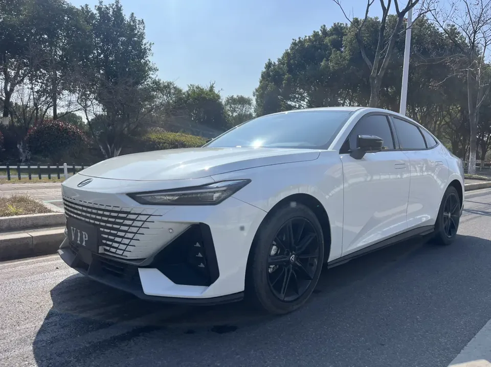 Changan UNI-V 2023