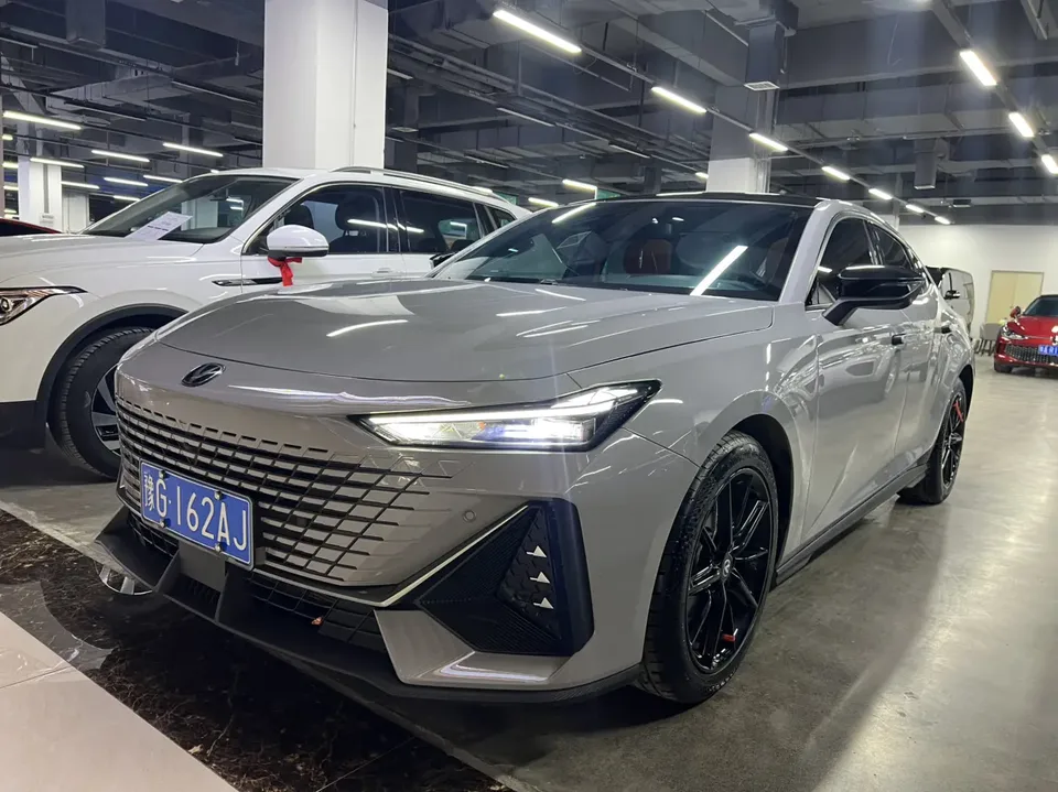 Changan UNI-V 2022
