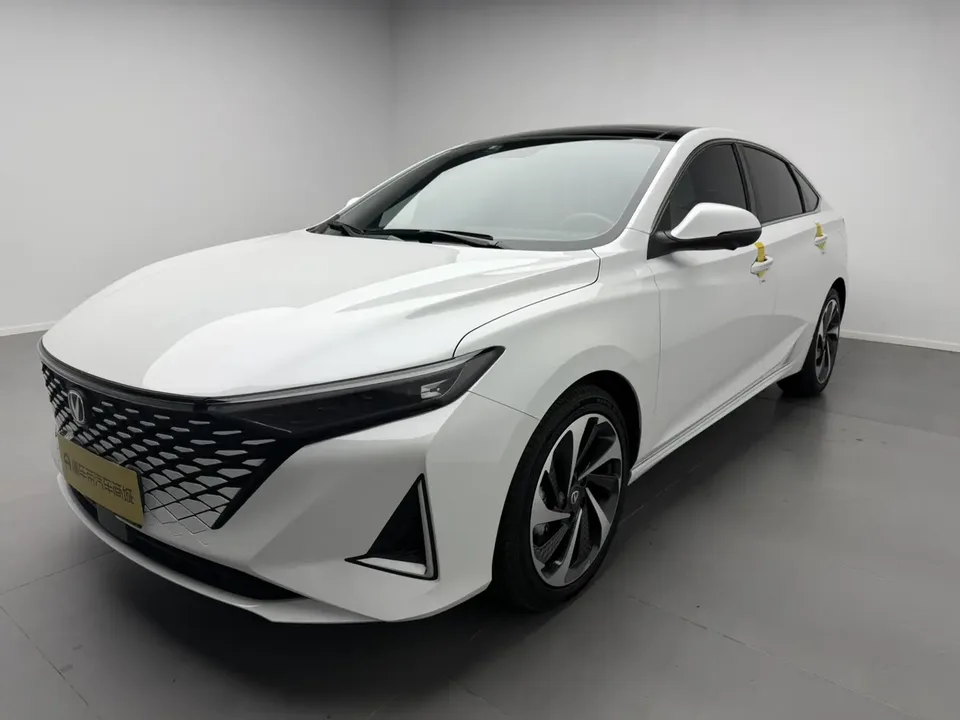 Changan Ruicheng PLUS Ruicheng PLUS 2023 1.5T DCT Pilot 2024 — photo 1, buy with delivery to Moscow