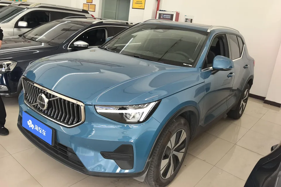 Volvo XC40 2023