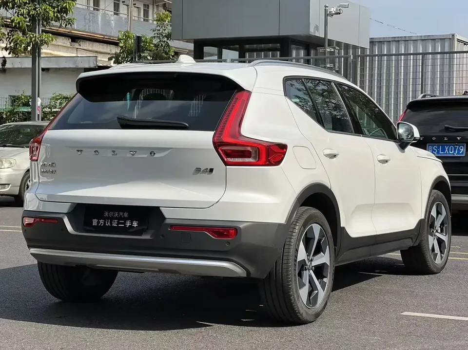 Volvo XC40 Volvo XC40 2024 B4 four-wheel drive Zhiyuan luxury version 2024 — миниатюра 2