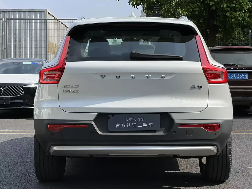 Volvo XC40 Volvo XC40 2024 B4 four-wheel drive Zhiyuan luxury version 2024 — миниатюра 4