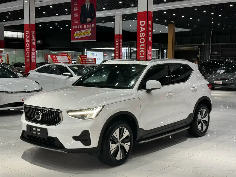 Volvo XC40 2023