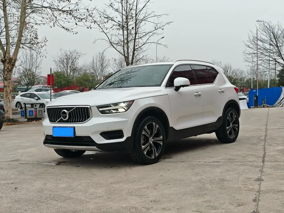 Volvo XC40 2022