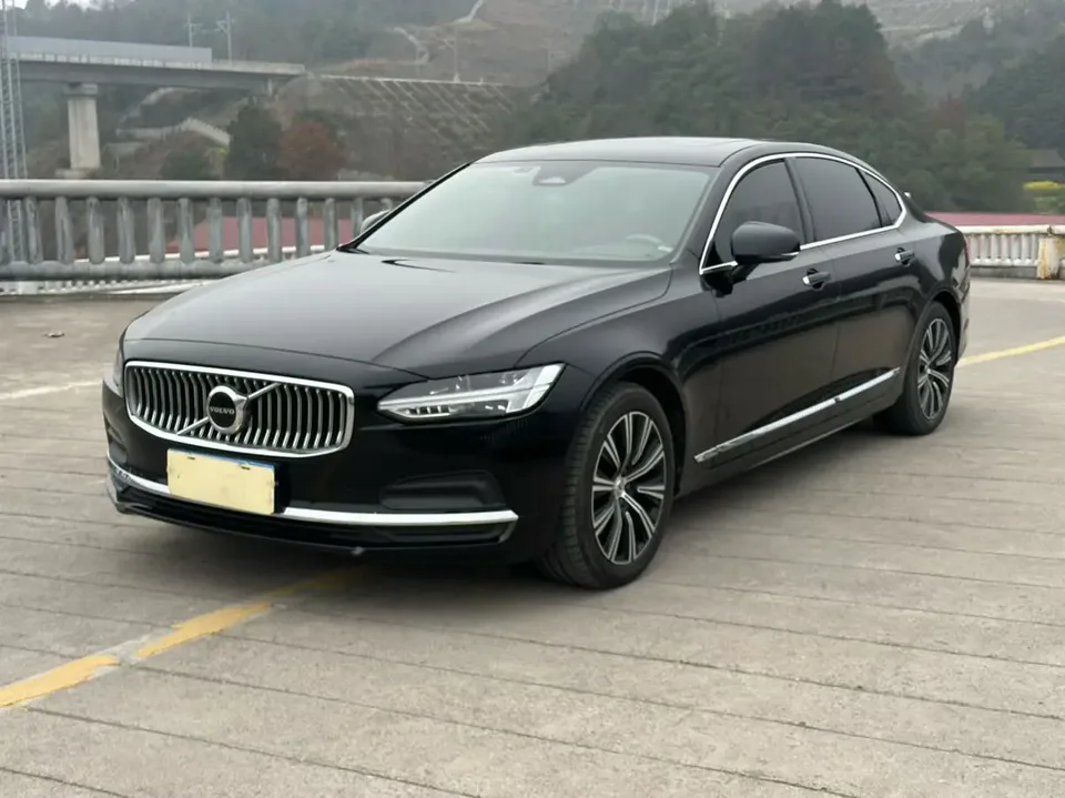 Volvo S90 2022