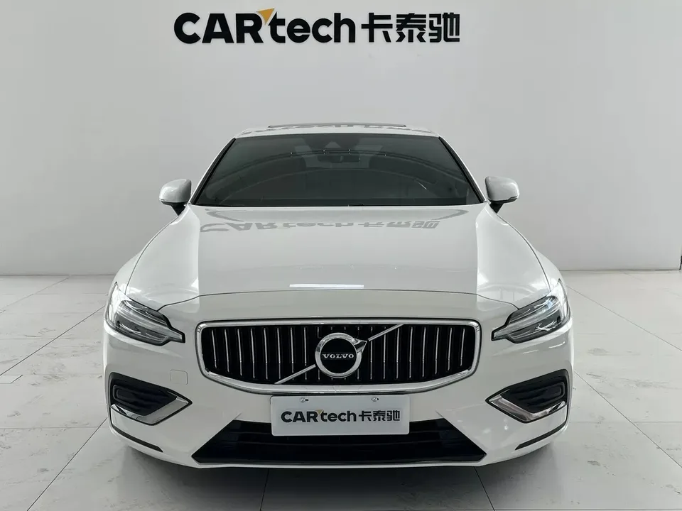 Volvo S60 2022