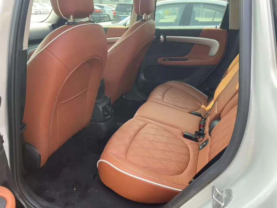 MINI Countryman MINI COUNTRYMAN 2022 1.5T COOPER ALL4 Connoisseur 2022 — миниатюра 3