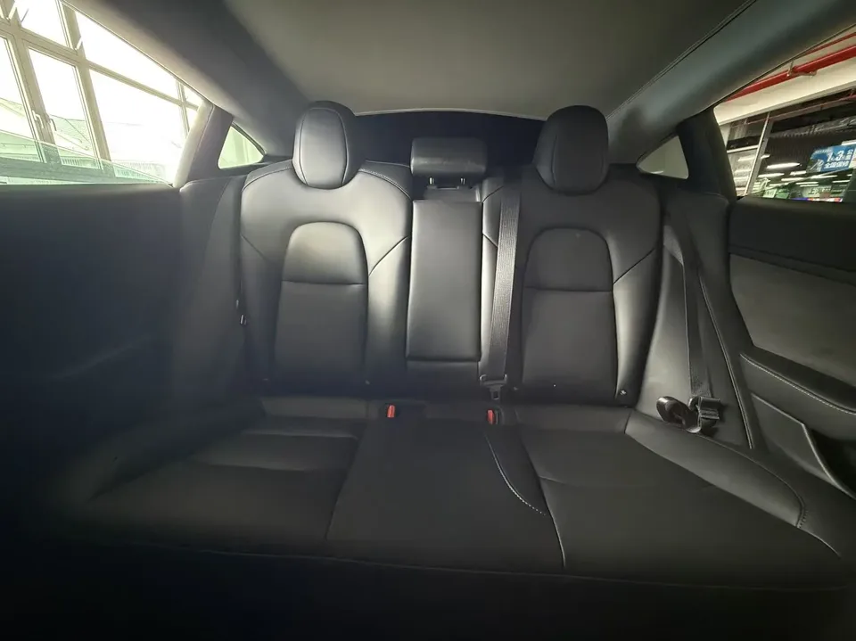 Tesla Model 3 Model 3 2022 Model 3 2022 rear-wheel drive version 2022 — thumbnail 3