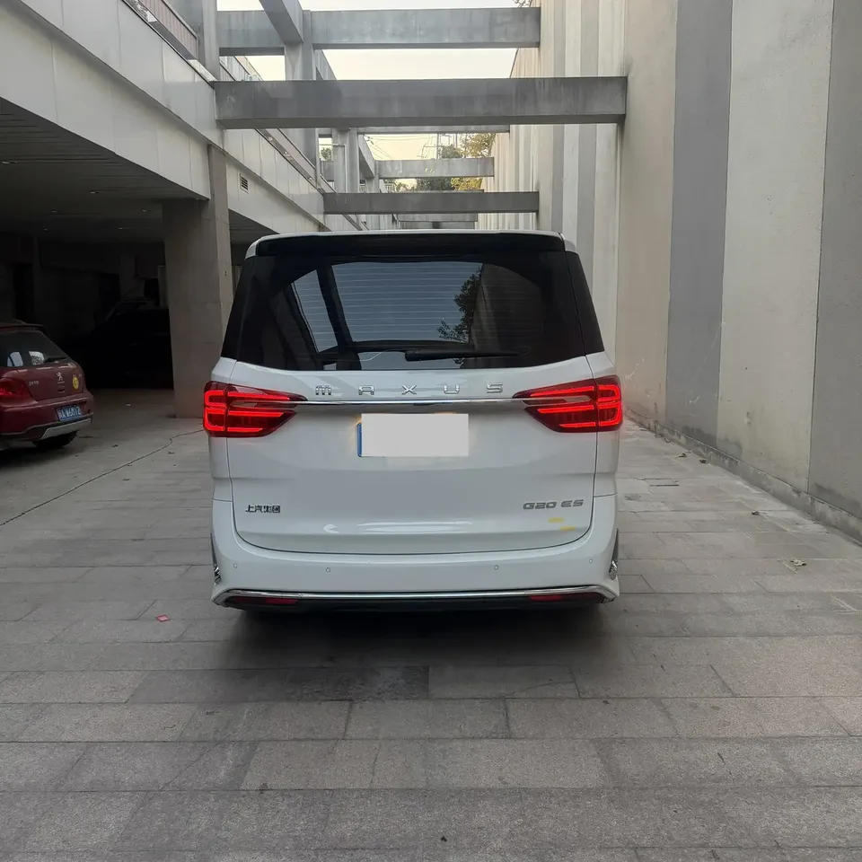Datong Maxus G20 facelift ES 2.0T gasoline automatic value version 2023 — миниатюра 2
