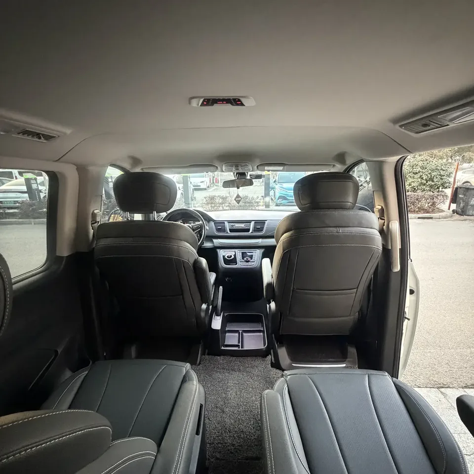Datong Maxus G20 facelift ES 2.0T gasoline automatic value version 2023 — миниатюра 3