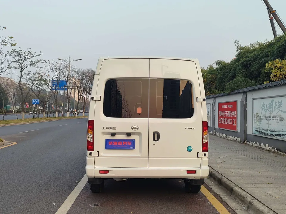 Datong Xintu V80 2.0T 6-speed manual classic Aoyuntong center shaft center top 6/7/8/9 seats 127Ps 2022 — миниатюра 5