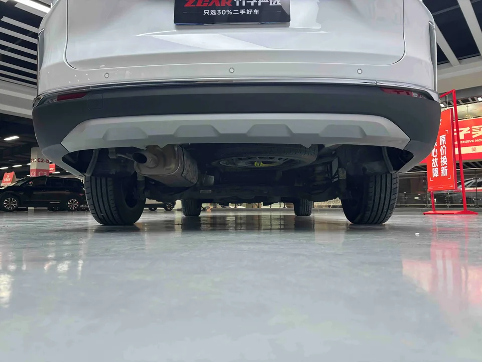 Datong Maxus G50 Maxus G50 2023 PLUS 1.5T automatic customized entry version 2023 — миниатюра 4