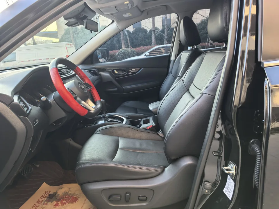 Nissan X-Trail Qijun 2023 Classic Edition 2.0L 2WD Smart Comfort Edition 2024 — миниатюра 5