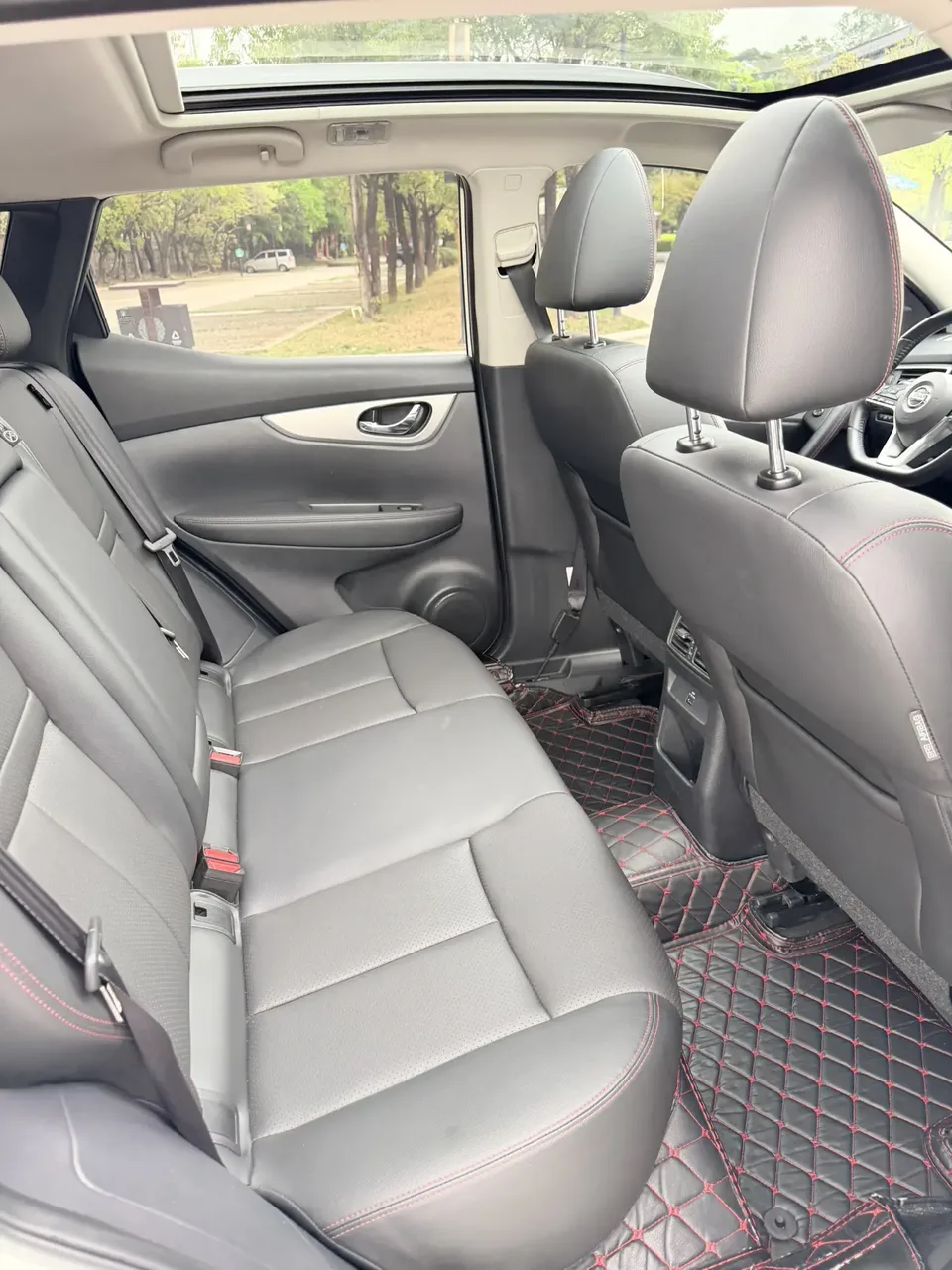 Nissan Qashqai Qashqai 2022 Qashqai 2022 2.0L XV Prem. Deluxe Edition 2023 — thumbnail 5