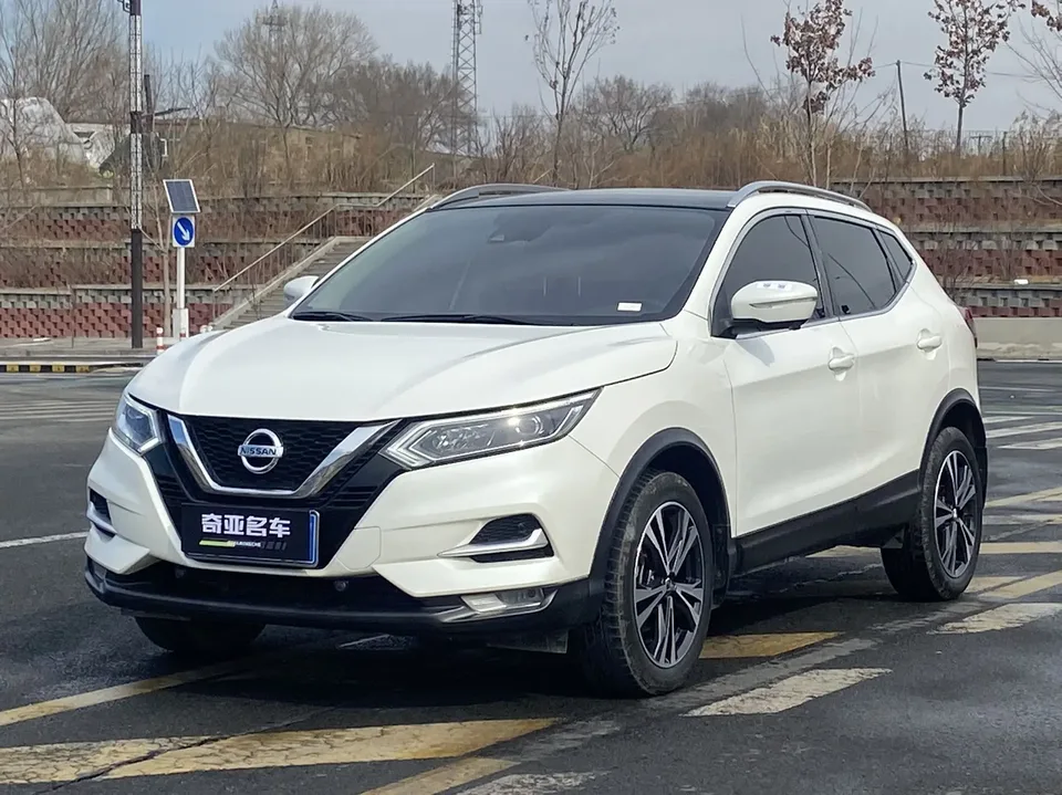 Nissan Qashqai Qashqai 2022 2.0L XV Prem. Deluxe Edition 2022 — фото 1, купить с доставкой в Москву