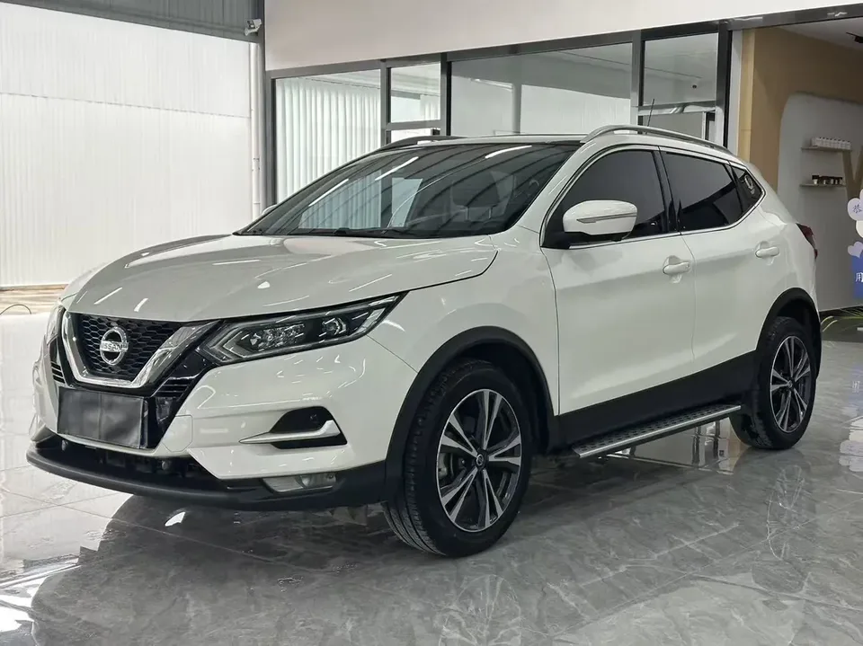 Nissan Qashqai Qashqai 2022 Qashqai 2022 2.0L XV Prem. Deluxe Edition 2022 — фото 1, купить с доставкой в Москву