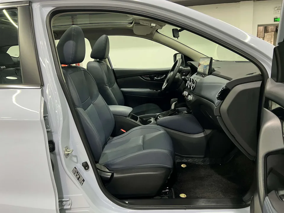 Nissan Qashqai Qashqai 2025 Qashqai 2025 Honor 2.0L CVT XV+ Leading Edition 2024 — thumbnail 5