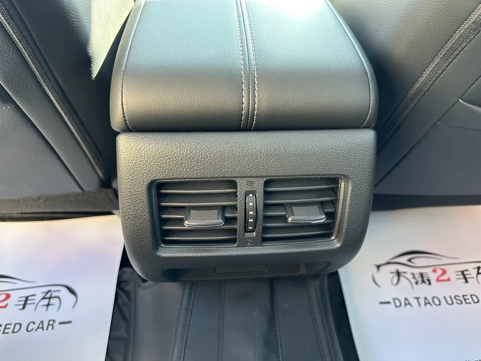 Nissan Altima Teana 2.0L SV Black Gold Edition 2025 — миниатюра 3