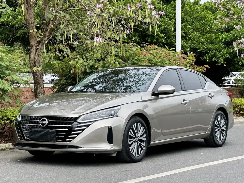 Nissan Altima Teana 2022 Teana 2.0L XL-TLS Enjoy Edition 2023 — photo 1, buy with delivery to Moscow