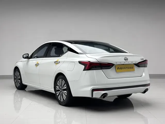 Nissan Altima Teana 2.0L XL-TLS Enjoy Edition 2023 — миниатюра 2