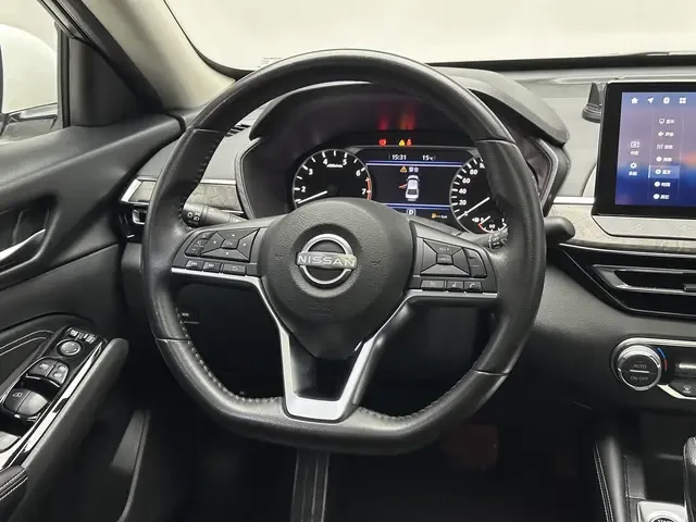 Nissan Altima Teana 2.0L XL-TLS Enjoy Edition 2023 — миниатюра 4