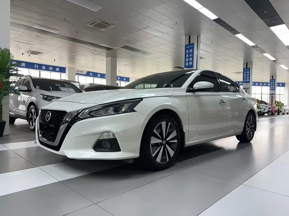 Nissan Altima Teana 2021 Teana 2021 2.0L XL Comfort Edition 2023 — photo 1, buy with delivery to Moscow