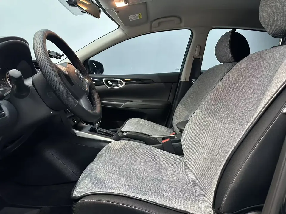 Nissan Sylphy Sylphy 2024 classic 1.6L XE CVT comfort version 2026 — thumbnail 4
