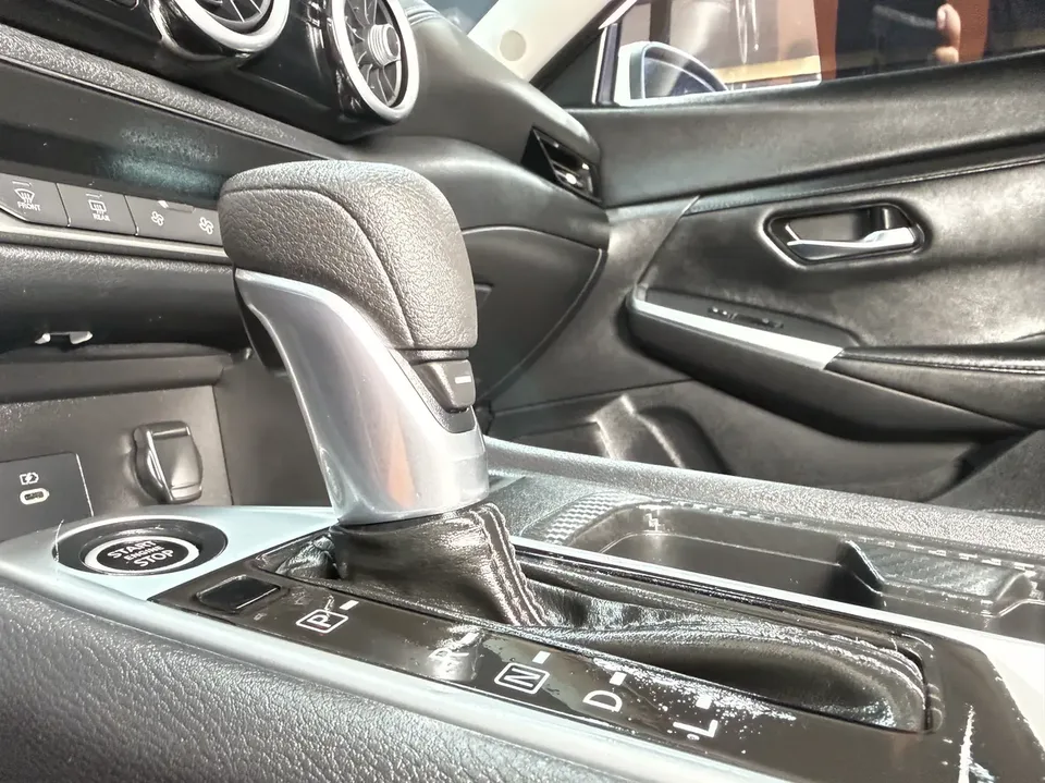 Nissan Sylphy Sylphy 2026 1.6L CVT Enjoy Edition 2025 — thumbnail 3