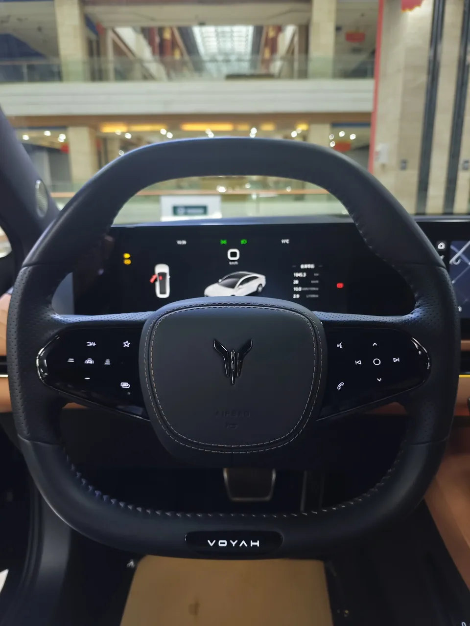 Voyah Passion PHEV Passion PHEV 2024 Lantu Chasing Light PHEV 2024 ultra-long range four-wheel drive flagship version 2024 — thumbnail 5